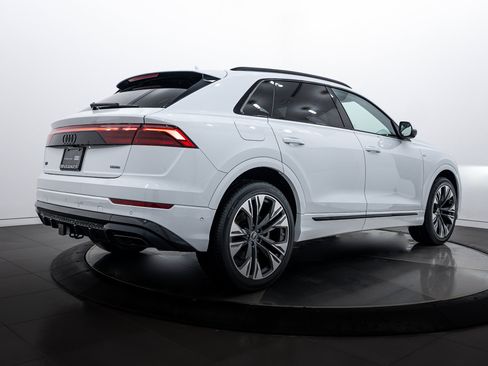 Certified 2025 Audi Q8 Premium Plus w/ Premium Plus Package image 4
