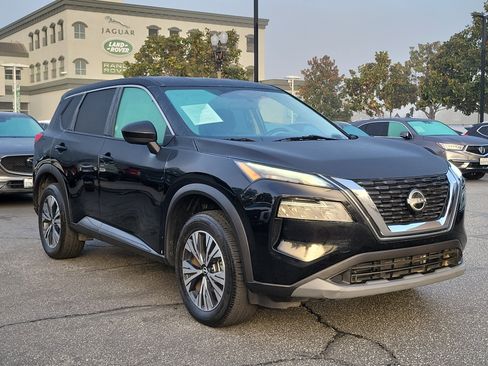 Used 2023 Nissan Rogue SV image 27