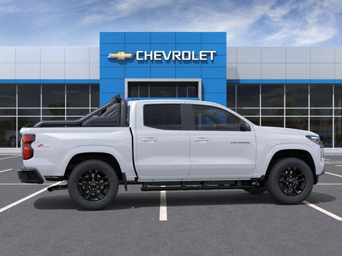 New 2026 Chevrolet Colorado Z71 w/ Midnight Edition AWD/4WD image 5
