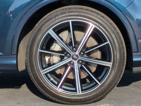 Used 2023 Audi Q7 3.0T Prestige image 11