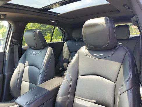 Used 2022 Cadillac XT4 Premium Luxury w/ Safety Alert Package AWD/4WD image 19