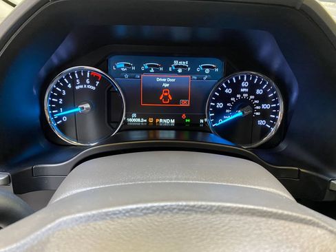 Used 2018 Ford Expedition Max XLT w/ Equipment Group 202A RWD image 38