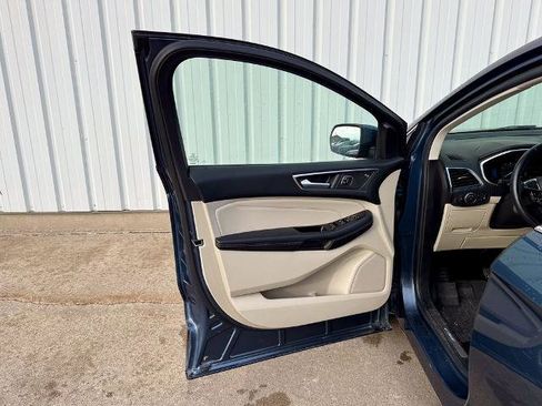 Certified 2019 Ford Edge Titanium w/ Cold Weather Package image 13