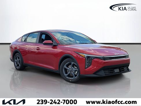 New 2026 Kia K4 FWD image 1