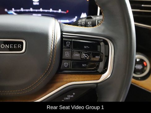 Used 2022 Jeep Grand Wagoneer Series II w/ Premium Group II AWD/4WD image 10