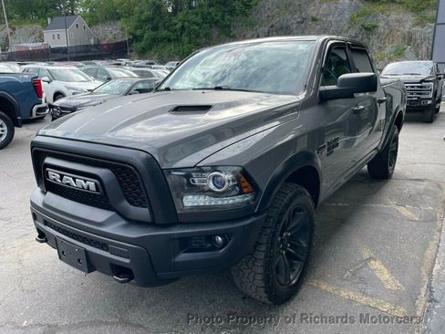 Used 2022 RAM 1500 Classic Warlock w/ Ceramic Grey Warlock Package AWD/4WD image 5