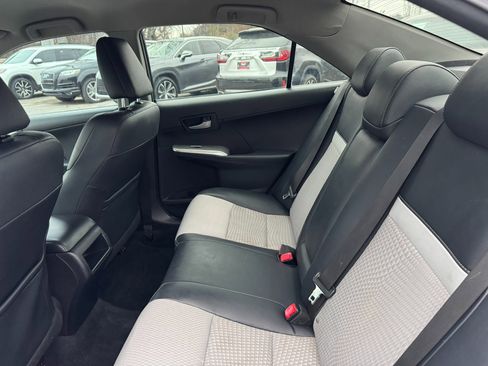 Used 2012 Toyota Camry SE image 22
