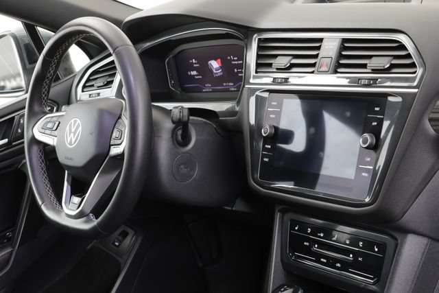 Used 2023 Volkswagen Tiguan SEL R-Line AWD/4WD image 22