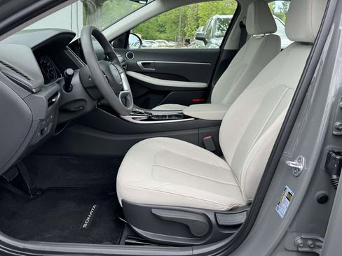 Used 2023 Hyundai Sonata SE FWD image 19