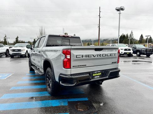 Used 2024 Chevrolet Silverado 1500 ZR2 w/ Technology Package AWD/4WD image 5