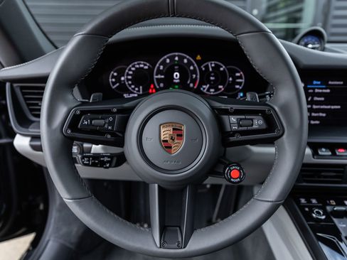 Certified 2026 Porsche 911 Carrera GTS RWD image 29
