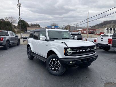 New 2025 Ford Bronco Outer Banks