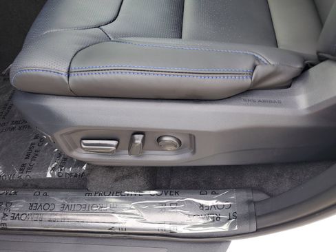 New 2026 Toyota Tundra Platinum AWD/4WD image 17