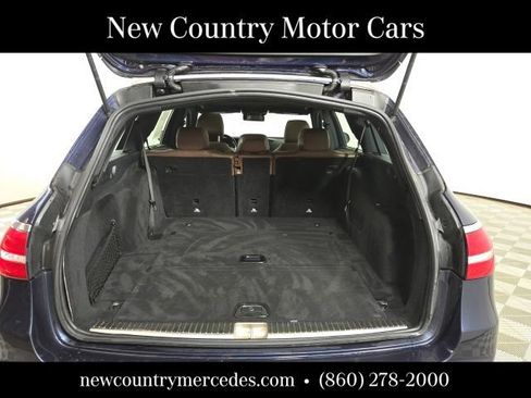 Certified 2017 Mercedes-Benz E 400 4MATIC Wagon image 8