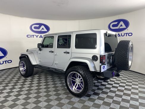 Used 2012 Jeep Wrangler Unlimited Sahara w/ Trailer Tow Group AWD/4WD image 5