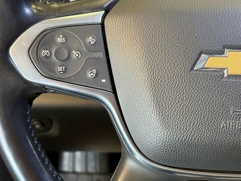 Used 2020 Chevrolet Traverse LT w/ LT Premium Package image 11