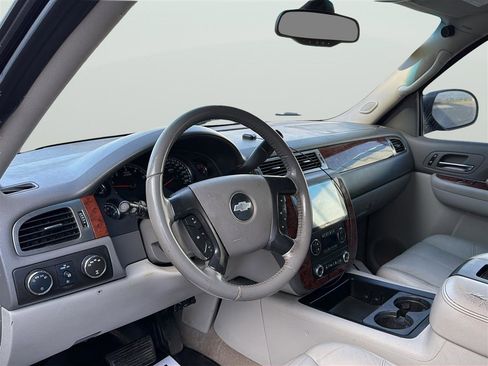 Used 2007 Chevrolet Tahoe LTZ w/ LTZ Preferred Equipment Group image 11