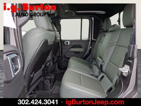 New 2026 Jeep Gladiator Mojave image 4