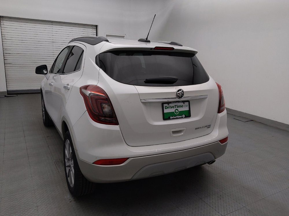 Used 2020 Buick Encore Preferred AWD/4WD image 6