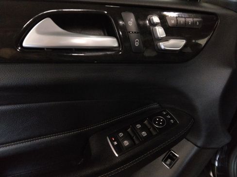 Used 2017 Mercedes-Benz GLE 350 4MATIC image 31