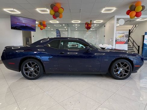Used 2017 Dodge Challenger R/T Plus image 5
