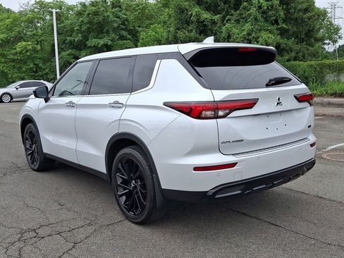 Used 2023 Mitsubishi Outlander SE AWD/4WD image 23