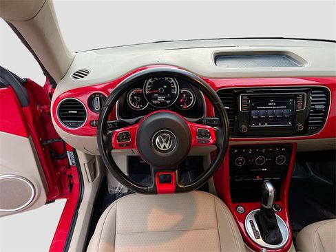 Used 2019 Volkswagen Beetle 2.0T SE image 22