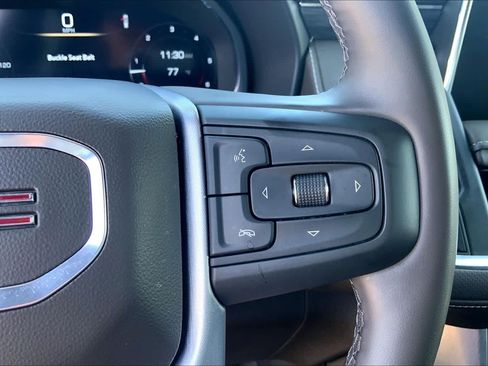 Used 2024 GMC Yukon XL SLT w/ SLT Luxury Package RWD image 25