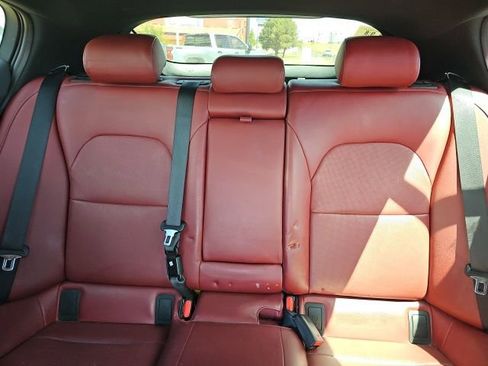 Used 2018 Kia Stinger GT1 AWD/4WD image 12