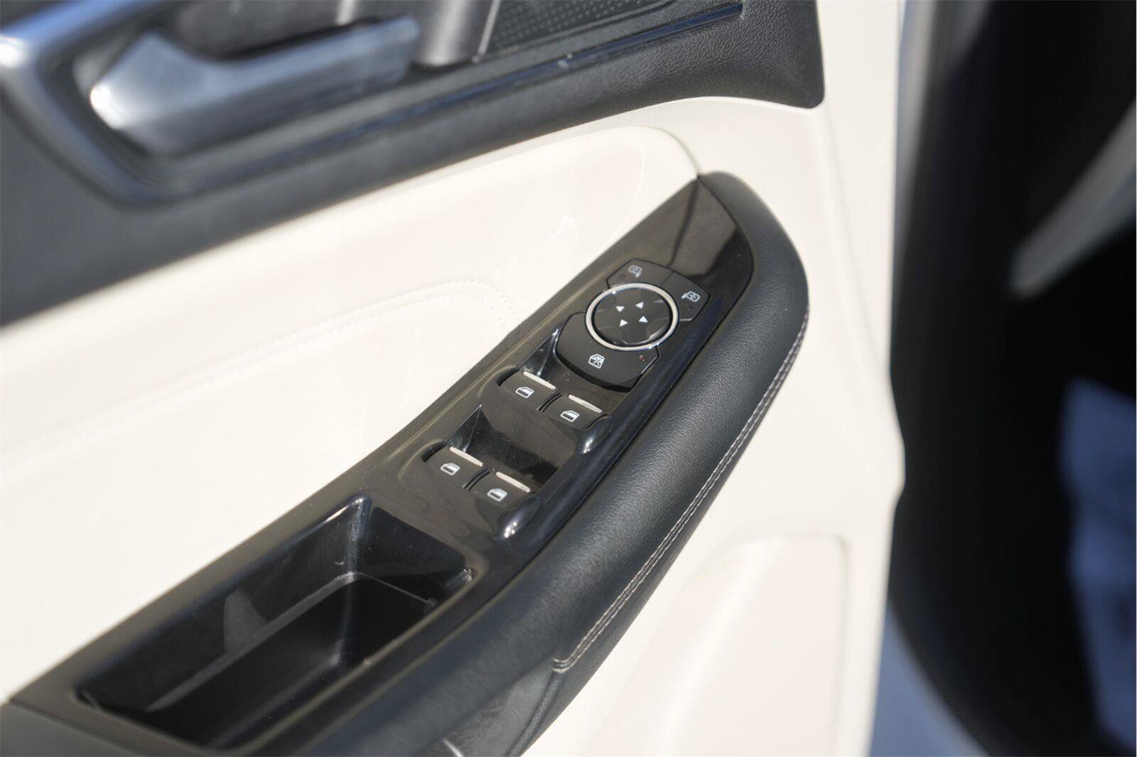 Used 2019 Ford Edge Titanium w/ Equipment Group 301A FWD image 30
