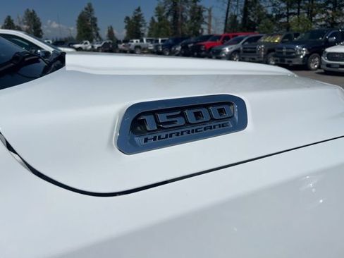 Used 2026 RAM 1500 Big Horn AWD/4WD image 9