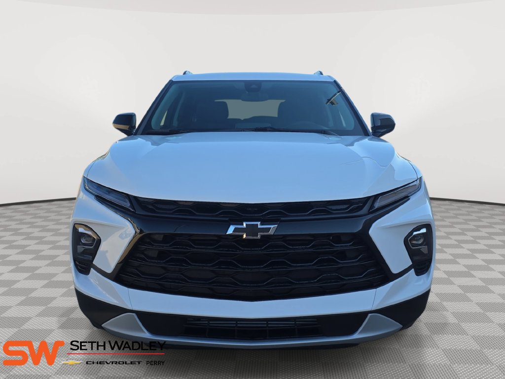 New 2026 Chevrolet Blazer LT w/ Midnight/Sport Edition FWD image 2