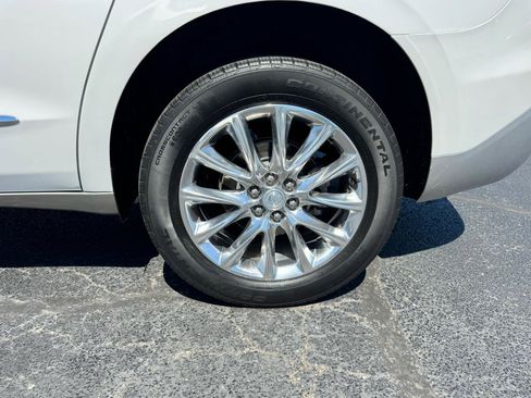 Used 2020 Buick Enclave Premium w/ Sun and Sites Package FWD image 10
