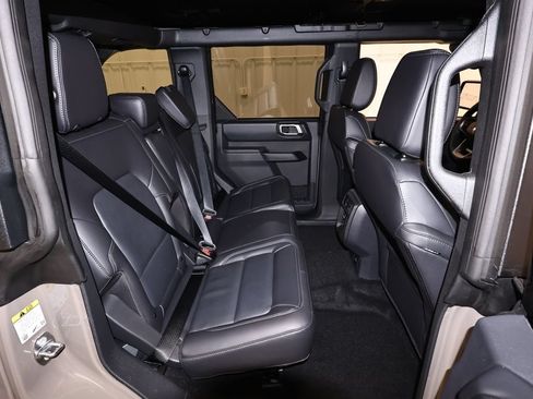 New 2026 Ford Bronco Outer Banks AWD/4WD image 15