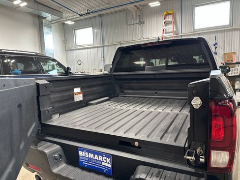 Used 2023 Honda Ridgeline Black Edition image 28