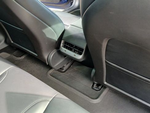 Used 2018 Tesla Model 3 Long Range image 17