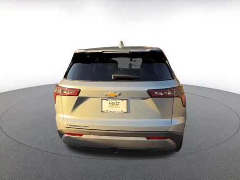 Used 2025 Chevrolet Equinox LT image 14