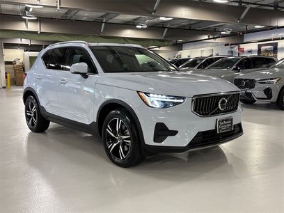 Certified 2025 Volvo XC40 B5 Core