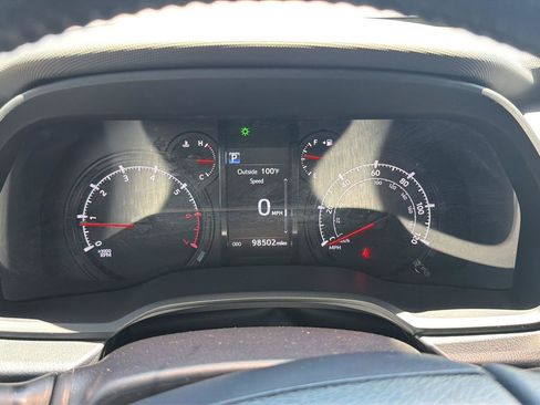 Used 2022 Toyota 4Runner SR5 Premium w/ Moonroof Package RWD image 26