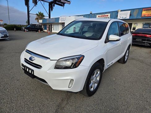 Used 2012 Toyota RAV4 EV image 8