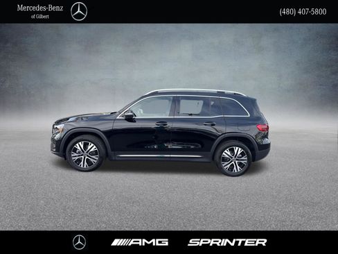 Used 2026 Mercedes-Benz GLB 250 image 3