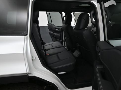 Certified 2024 Toyota Land Cruiser image 37