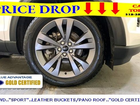 Certified 2022 Ford Explorer XLT w/ Equipment Group 202A image 10