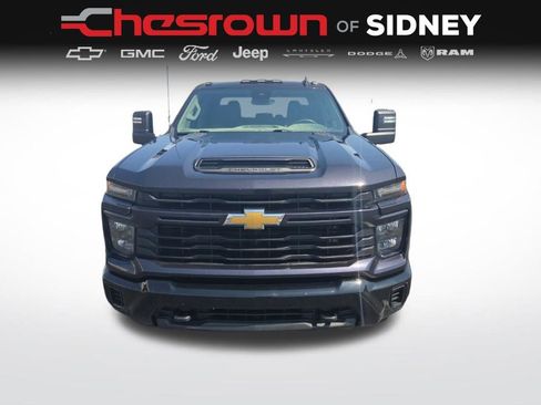 Used 2024 Chevrolet Silverado 2500 Custom w/ Custom Value Package AWD/4WD image 2