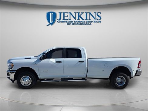 Used 2024 RAM 3500 Big Horn image 5