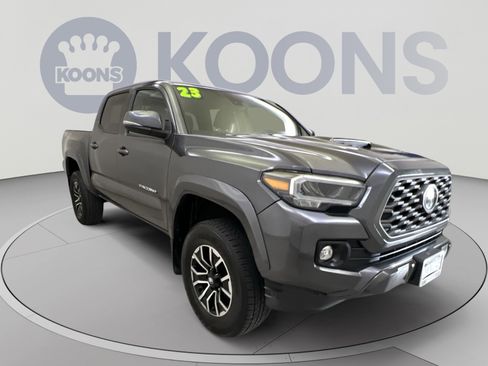 Used 2023 Toyota Tacoma TRD Sport AWD/4WD image 2