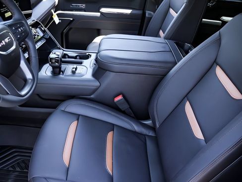 New 2026 GMC Sierra 1500 AT4 w/ AT4 Premium Package AWD/4WD image 10