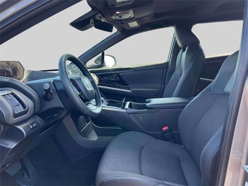 Used 2025 Toyota bZ4X AWD image 18