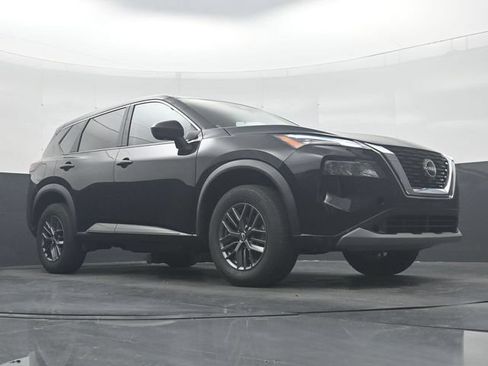 Used 2023 Nissan Rogue S FWD image 26