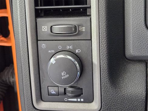 Used 2019 RAM 1500 Express w/ Express Value Package image 25